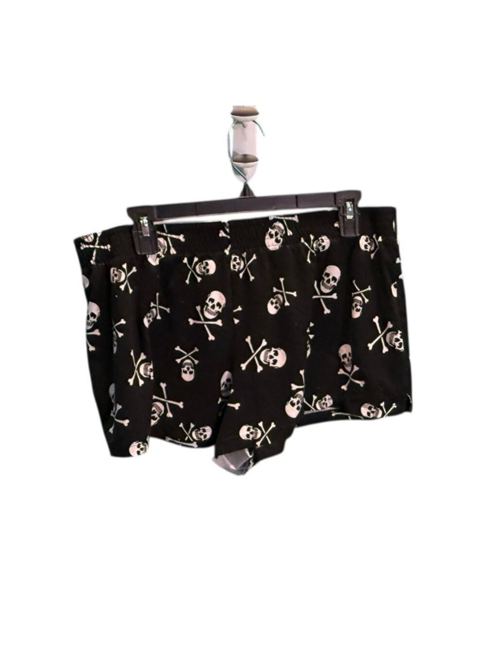 No Boundaries Skull & Crossbones Shorts – Juniors XL (15–17)